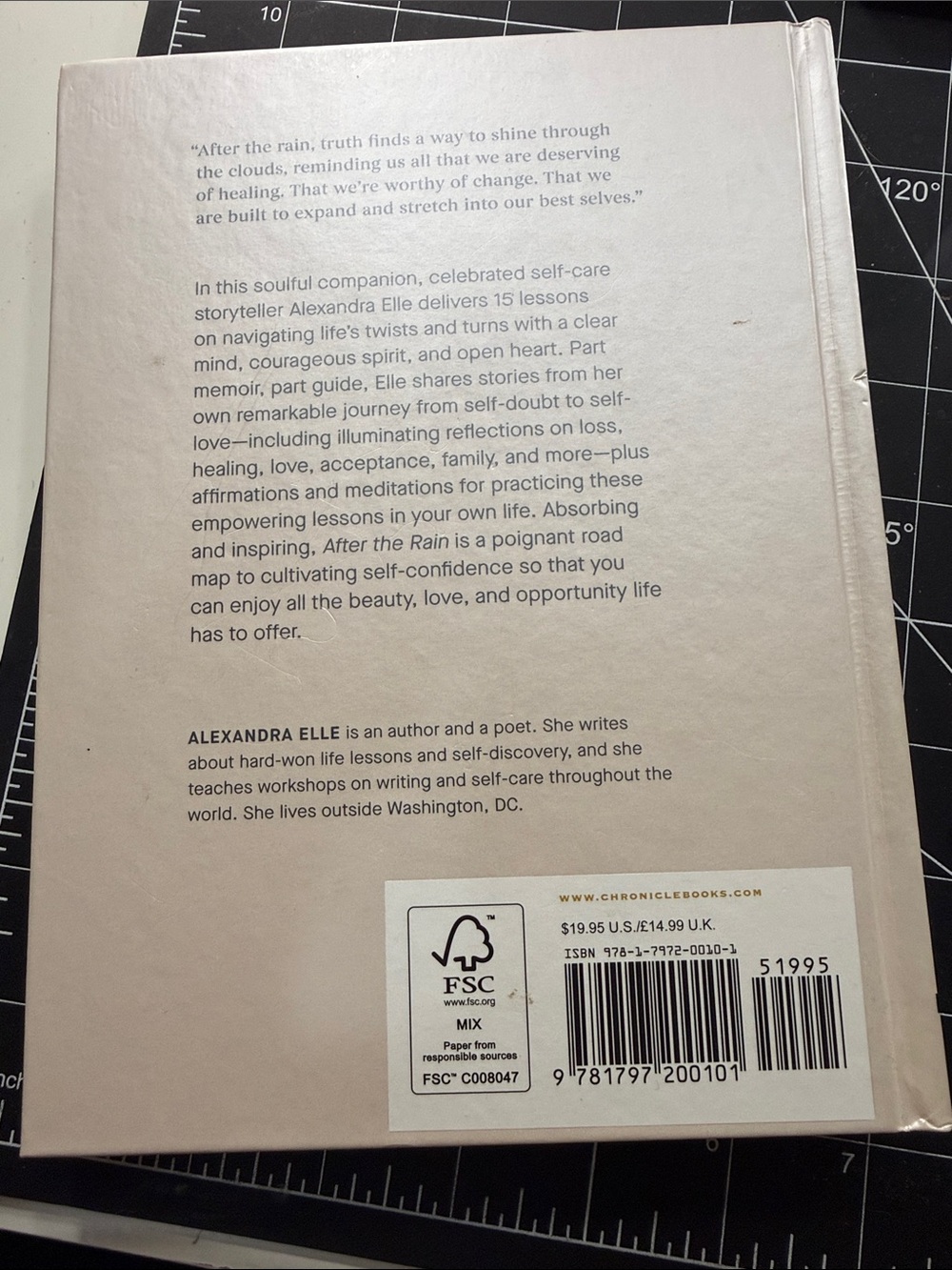 Books - Picture 5 of 7